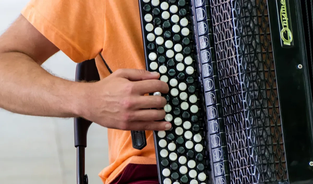 В Петербурге пройдет юбилейный сольный концерт баяниста Трофима Антипова - tvspb.ru