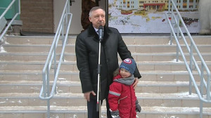 Александр Беглов похвалил строителей детского сада на Уральской улице
