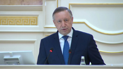 Александр Беглов поздравил депутатов Законодательного собрания с избранием на первом заседании