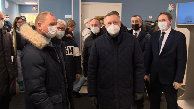 Губернатор Александр Беглов проинспектировал социальные объекты Кронштадта и Курортного района