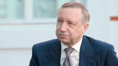 Александр Беглов: Нельзя допустить, чтобы новогодние праздники превратились в марафон передачи коронавируса