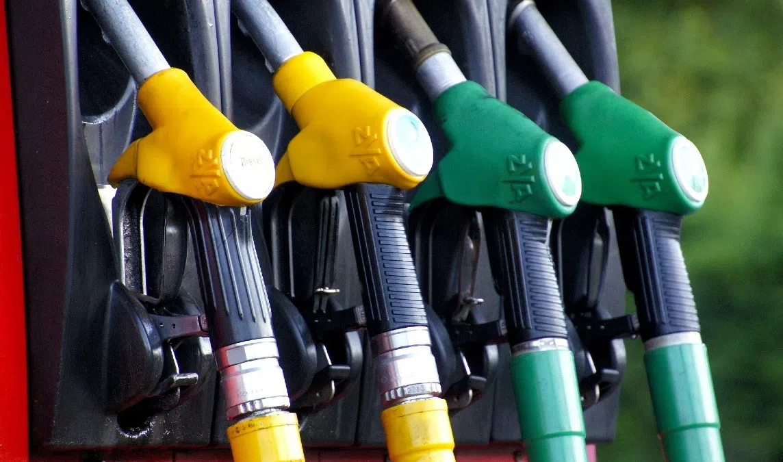Как изменятся цены на бензин с 1 мая - tvspb.ru