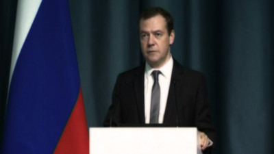 Медведев: Россия пока не готова к использованию беспилотного транспорта, но надо двигаться вперед