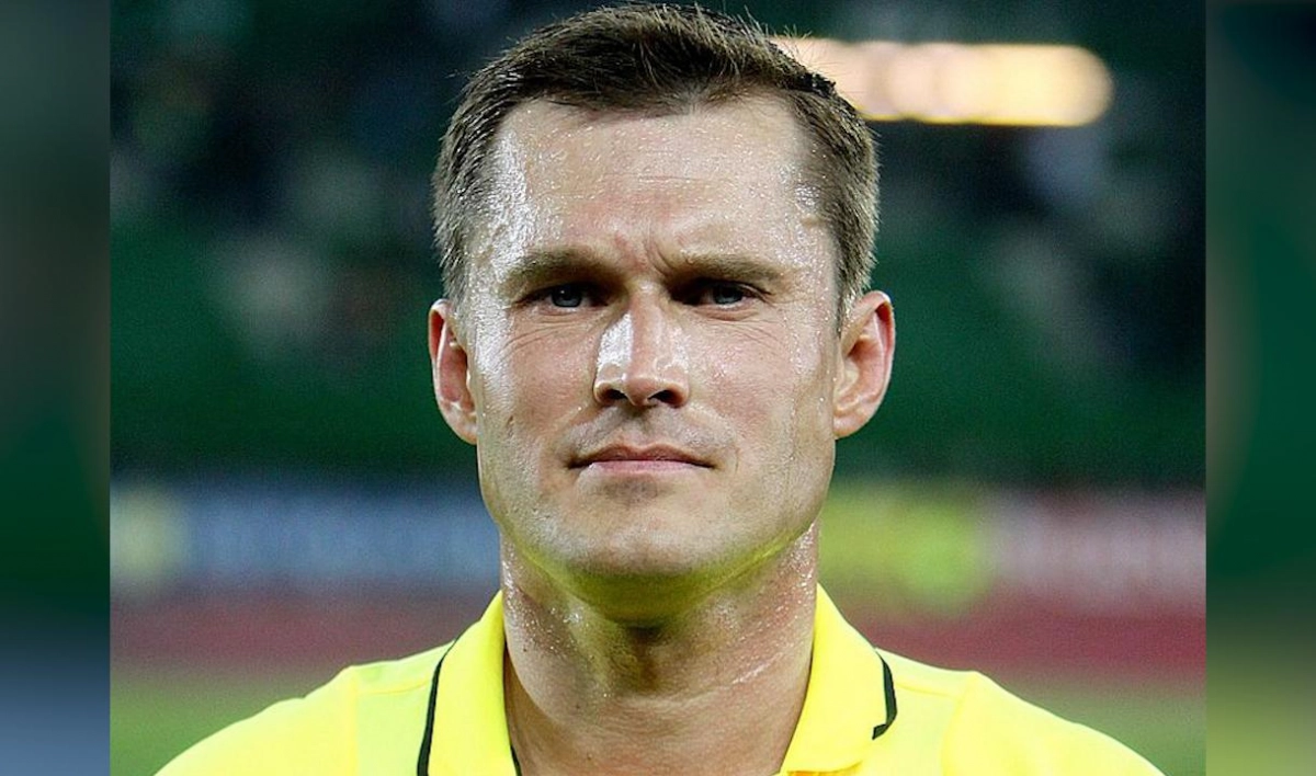 Петербургский футбольный судья Владислав Безбородов установил рекорд по числу матчей в РПЛ - tvspb.ru