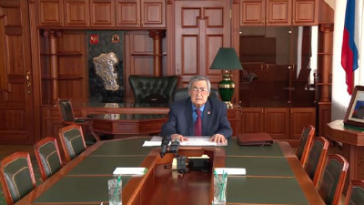 Путин принял отставку Амана Тулеева