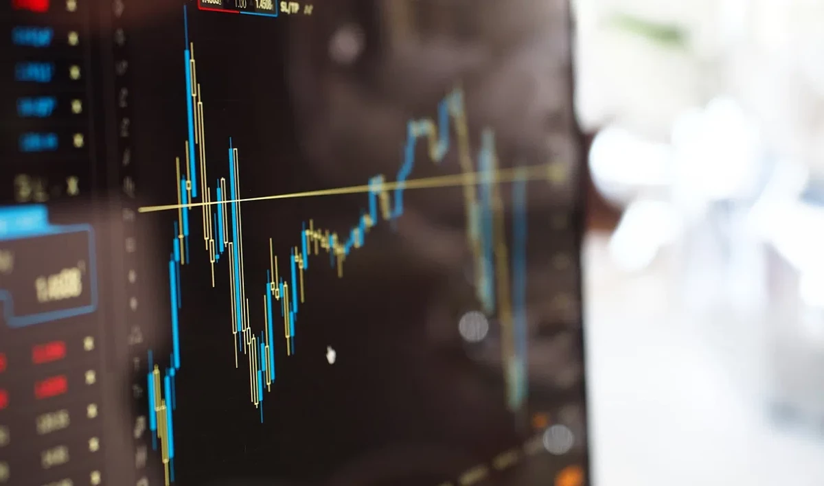 Петербургская биржа восстановила работу после сбоя - tvspb.ru