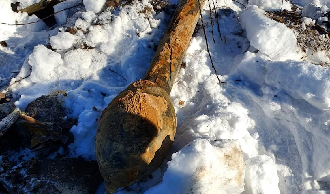 Строители нашли фугасный снаряд времен войны в садоводстве в Ленобласти - tvspb.ru