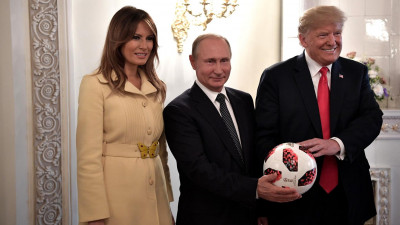 Путин передал Трампу мяч чемпионата мира по футболу