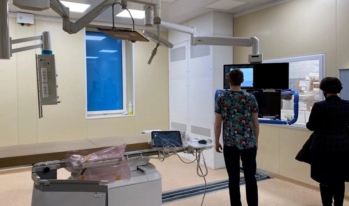Готовность нового лечебно-диагностического корпуса больницы № 33 в Колпино составляет 98% - tvspb.ru
