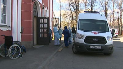 12 человек с COVID-19 находятся в реанимации больницы Петра Великого