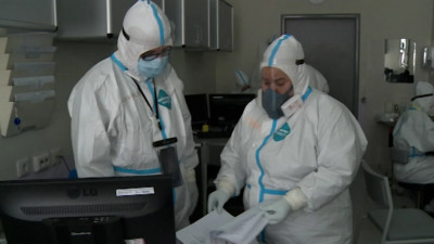 Мурашко: Уровень смертности в России снизился до прошлогодних показателей