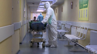 В Петербурге приостанавливают диспансеризацию и плановую медпомощь из-за омикрона