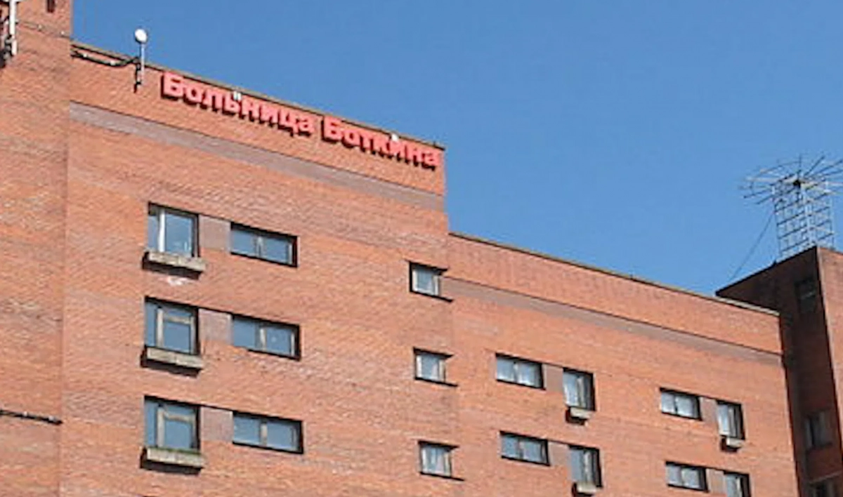 В старом корпусе Боткинской больницы обвалилась лестница - tvspb.ru
