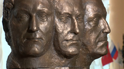 В Эрмитаже появилась скульптура Иосифа Бродского