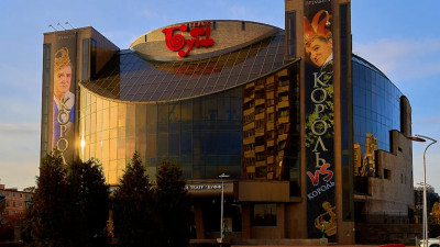 Буфет и безмасочники могут лишить театр «Буфф» QR-кода