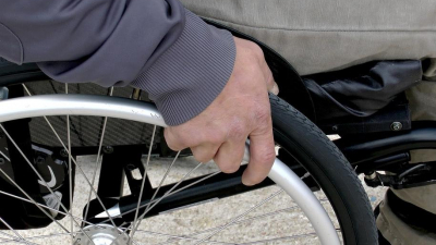 Ученые из Петербурга и США вернули способность ходить парализованному мужчине