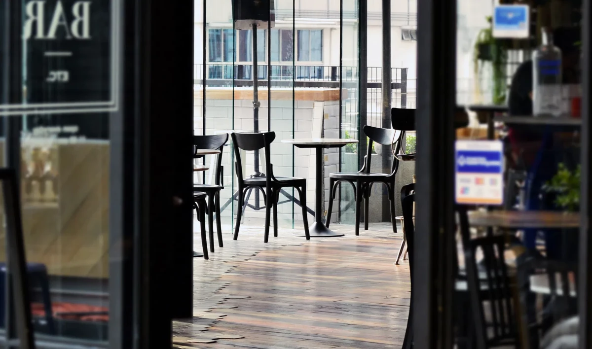 Рестораторы одобрили введение антиковидных мер в Петербурге - tvspb.ru