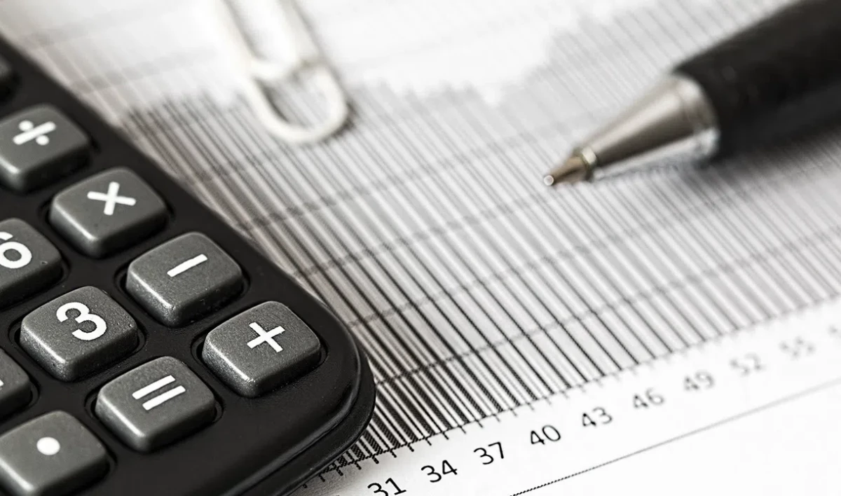 ЗакС рассмотрел 15 поправок к губернаторскому закону о налогах и сборах - tvspb.ru