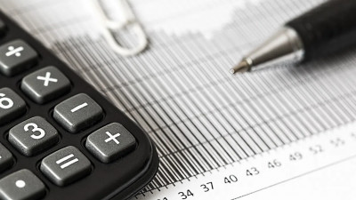 ЗакС рассмотрел 15 поправок к губернаторскому закону о налогах и сборах