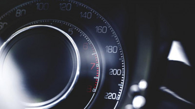 Медведев подписал постановление о тестировании беспилотных авто на дорогах общего пользования