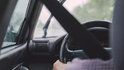 Таксистам Петербурга дадут формальное разрешение на работу в Ленобласти