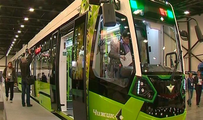 В «Горэлектротрансе» рассказали, почему трамвай «Чижик» стал ездить медленнее - tvspb.ru