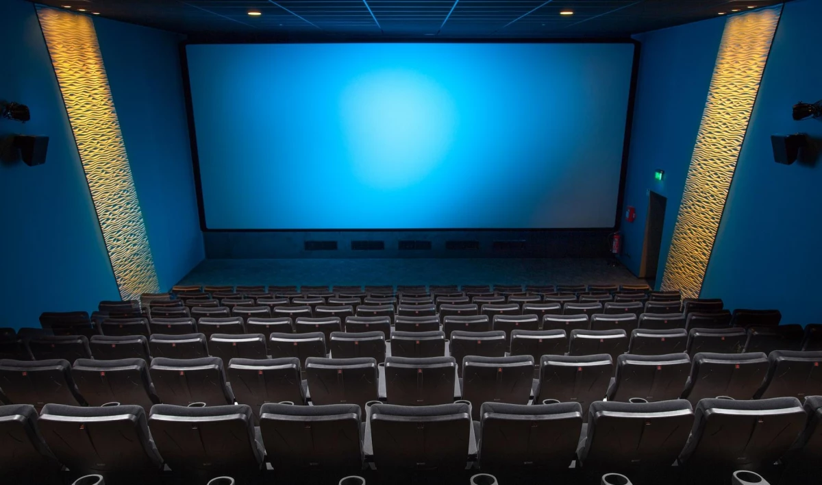 ВЦИОМ: Большинство россиян смотрят комедии и военные фильмы - tvspb.ru