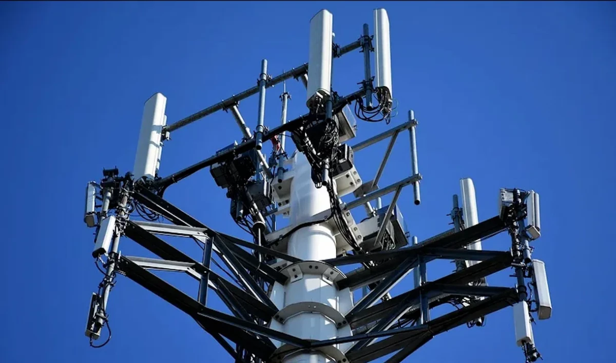 Операторов связи освободили от необходимости расширять зону покрытия LTE - tvspb.ru