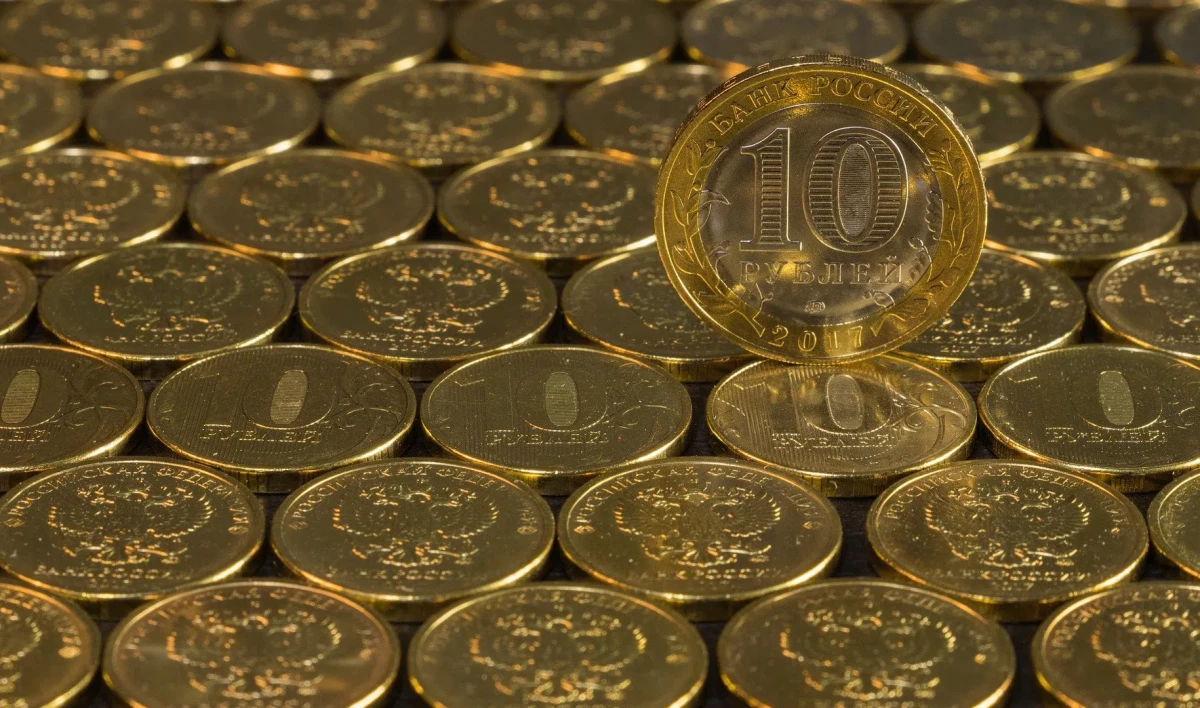 Рубль укрепился к доллару и евро в начале валютных торгов на Мосбирже - tvspb.ru