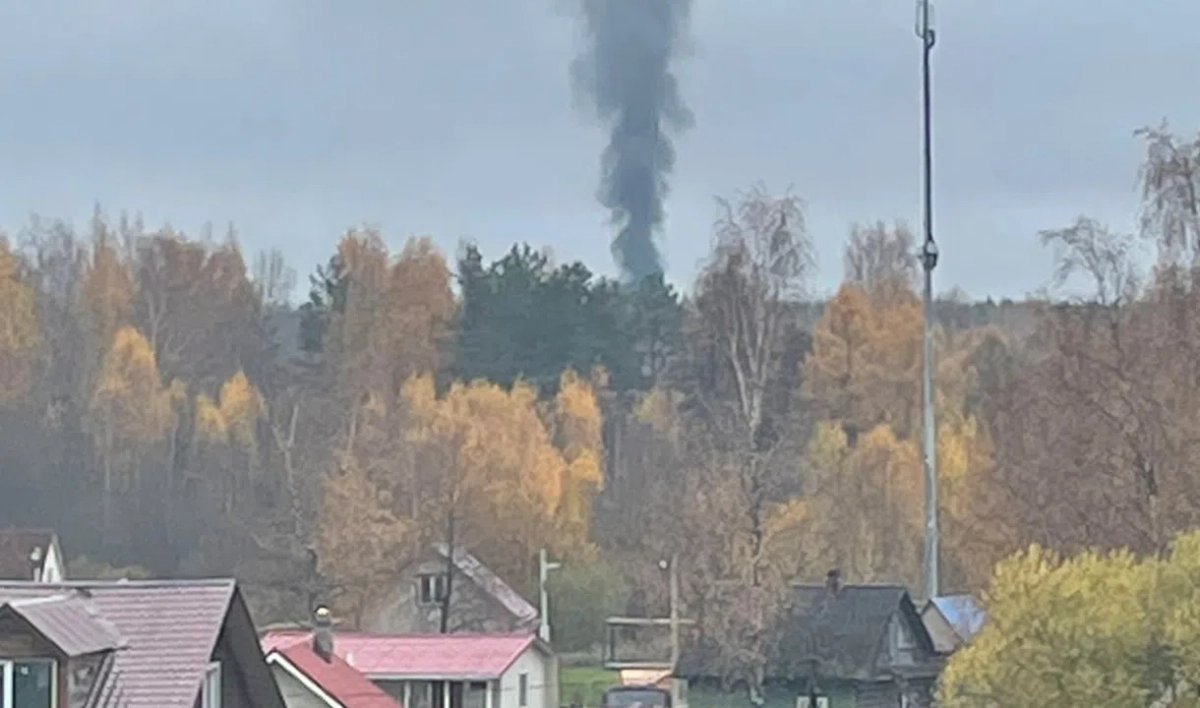 В лесу под Тосно криминальная врезка на нефтепроводе привела к пожару - tvspb.ru