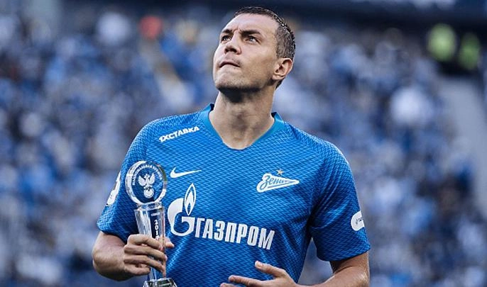 Артема Дзюбу признали лучшим футболистом России 2018 года - tvspb.ru