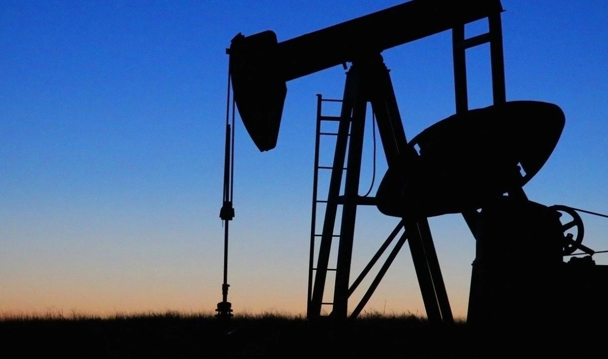 Цена на нефть марки Brent поднялась выше 30 долларов за баррель - tvspb.ru