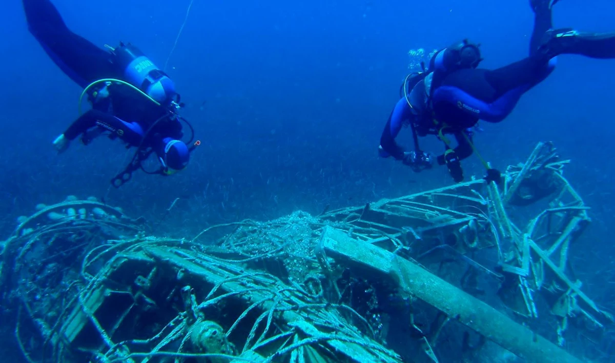 Греция разрешила дайверам погружаться возле затонувших кораблей и самолетов - tvspb.ru