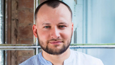 Почетный донор Станислав Давыдов призвал петербуржцев остаться дома в нерабочие дни