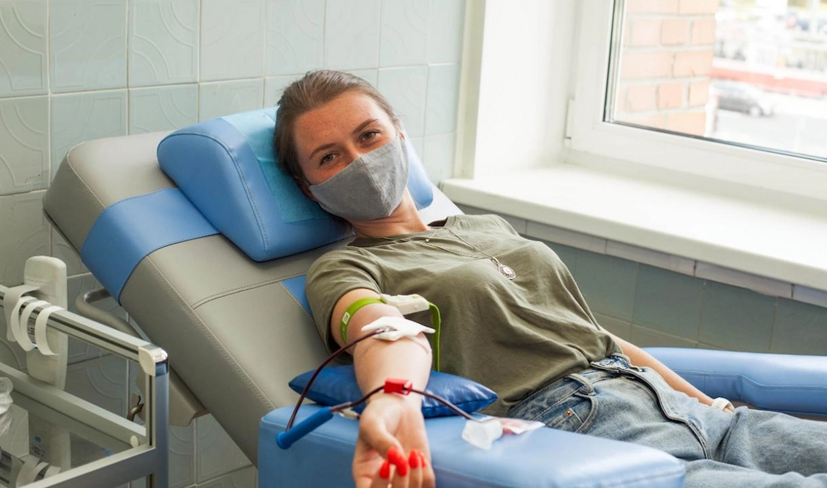 «Фонд доноров» призывает петербуржцев сдавать кровь - tvspb.ru