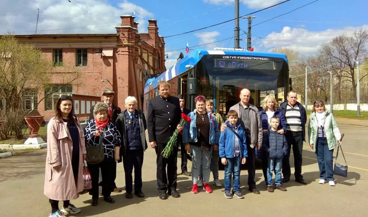 Троллейбус на день стал экскурсионным шаттлом между Музеем блокады и Музеем электротранспорта - tvspb.ru