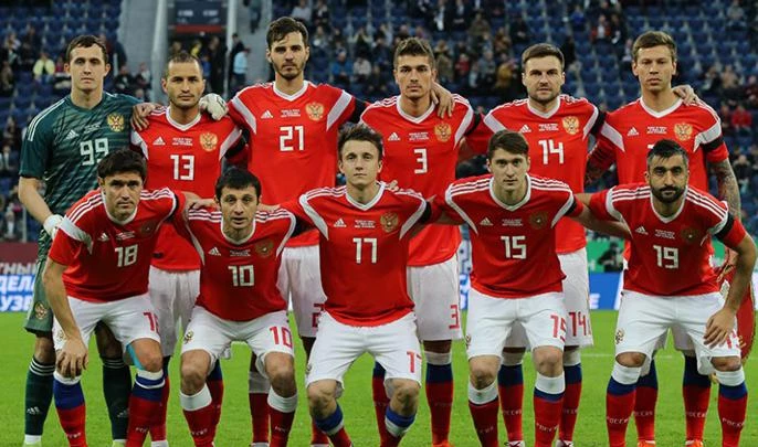 Российские футболисты улучшили позиции в рейтинге ФИФА - tvspb.ru