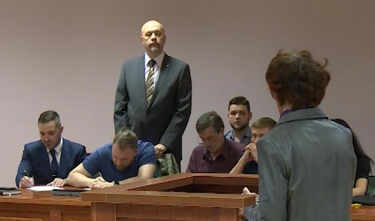 Сотрудник вагона-ресторана, которого избил «пьяный адвокат», требует 120 тысяч за моральный ущерб - tvspb.ru