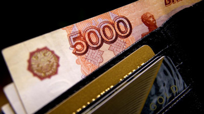 Россиянам помогут расплатиться с долгами
