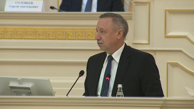 Александр Беглов попросил ЗакС помочь наладить диалог с депутатами Госдумы