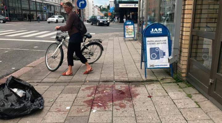 В Финляндии неизвестный напал на прохожих: один погиб, восемь раненых - tvspb.ru