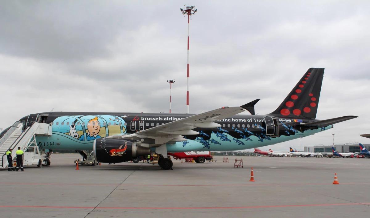 В «Пулково» встретили бельгийский самолет с ливреей на тему знаменитых комиксов «Приключения Тинтина» - tvspb.ru