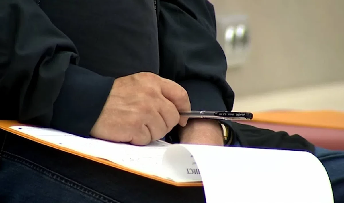 «Тревожность», «договорнячок» и «кринж» стали претендентами на «Слово года – 2025» - tvspb.ru