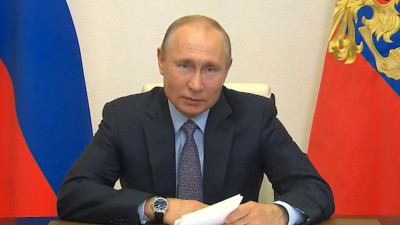 Путин поздравил россиян с Днем русского языка