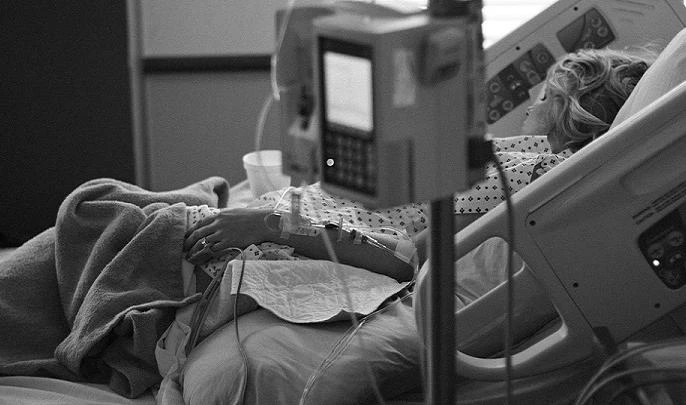 В Апатитах от рака умерла девушка, которая пожаловалась Путину на медицину - tvspb.ru