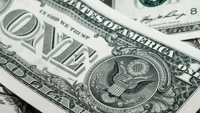 Западный экономист заявил о новой трещине доллара из-за антироссийских санкций