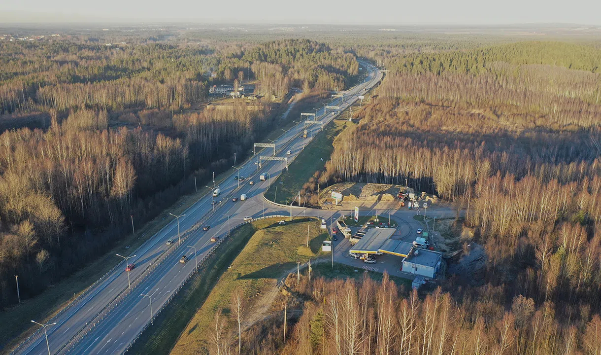На трассе Р-23 в Ленобласти до 27 июня введут реверсивное движение
