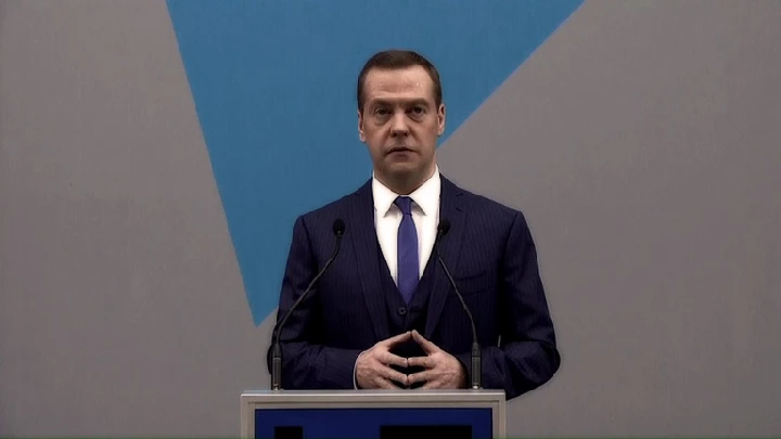 Медведев: Россия не будет обосабливаться и строить цифровой «колхоз» - tvspb.ru