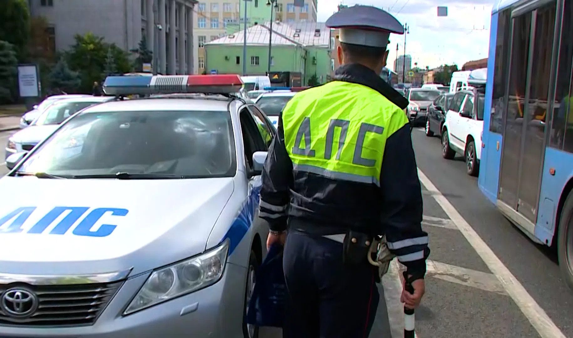 Около трети петербуржцев водили машину нетрезвыми | Телеканал  Санкт-Петербург