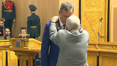 Дрозденко официально вступил в должность губернатора Ленобласти